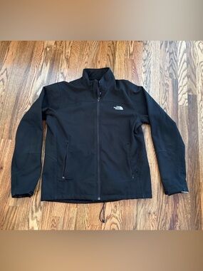 Men’s The North Face Black Jacket Size L Large  Adjustable Cuffs Soft Sheep Ski